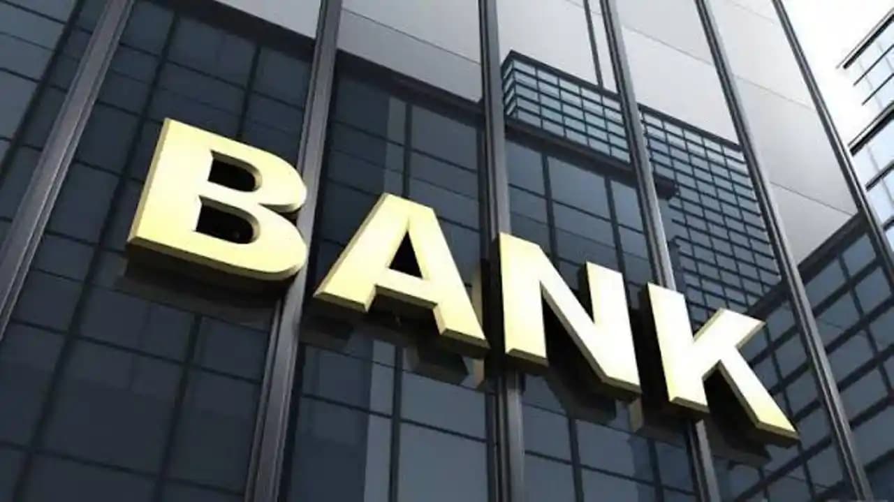Top Private Banks Lose 10,000+ Employees in FY26, But the Hiring Story Is Mixed