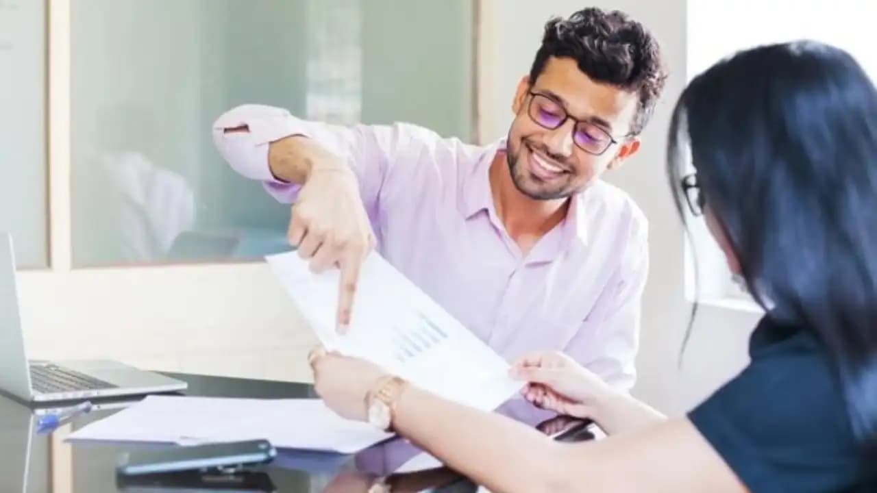 Central Govt Employees to Get Salary Early on Sept 25