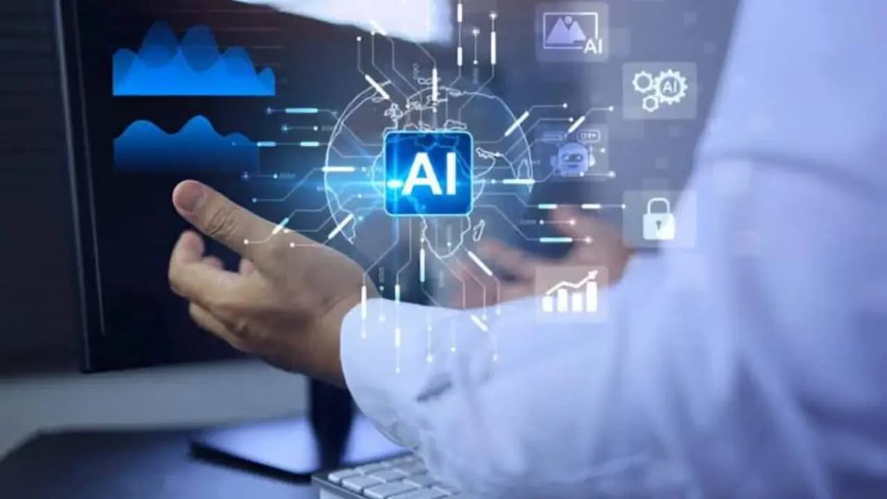 Role of HR in Managing Human Side of AI Adoption: McLean & Company