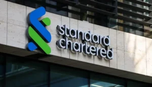 StanChart Cuts 80 Jobs in Singapore, Moves Roles to India