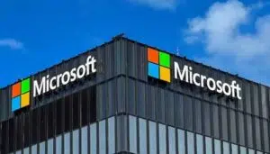 Microsoft Shifts to Hybrid Model, Citing AI Collaboration Needs